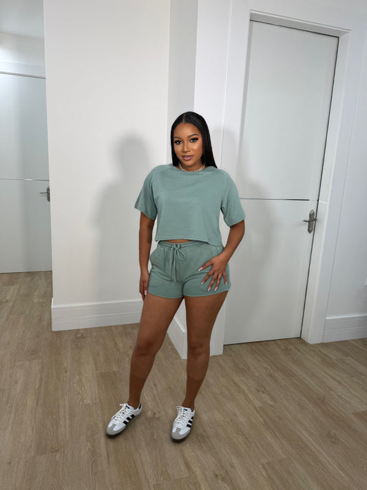 Solid 10 shorts set