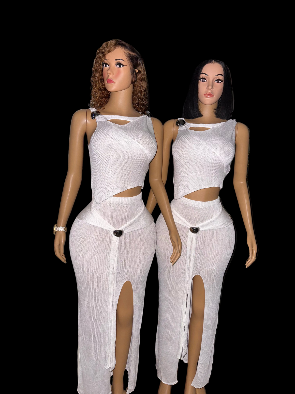 Silver broach knit skirt set