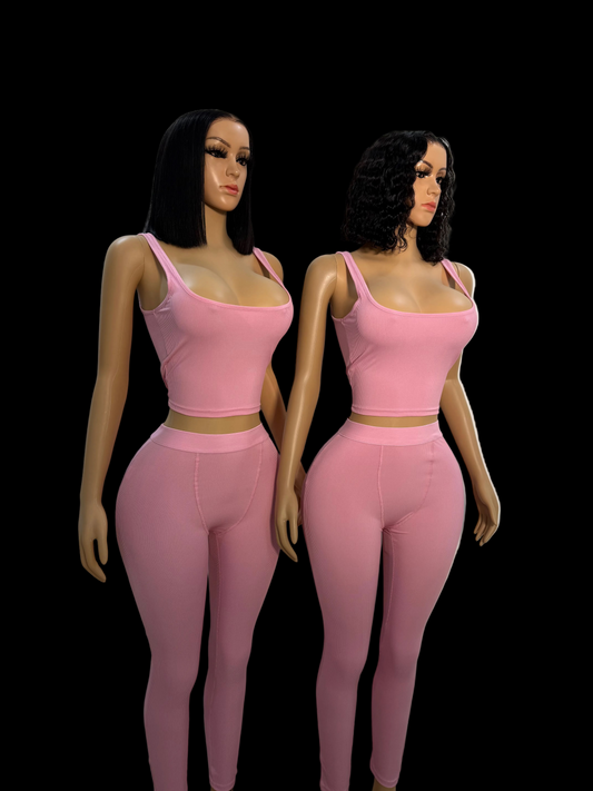 A little pink never hurts leggings set