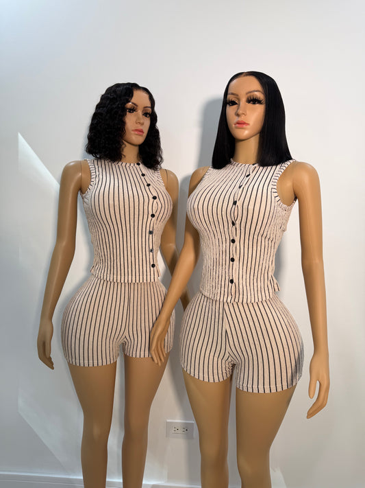Sophisticated shorts set