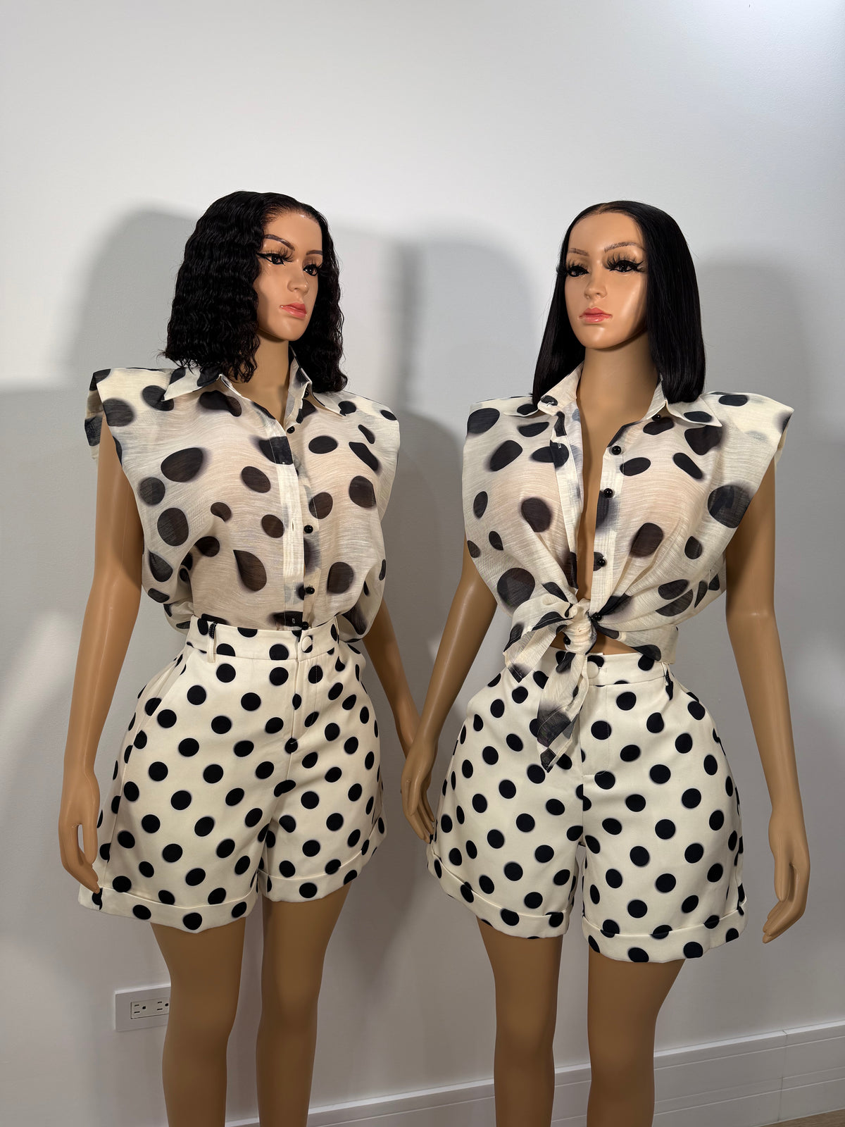 Noir polka shorts set